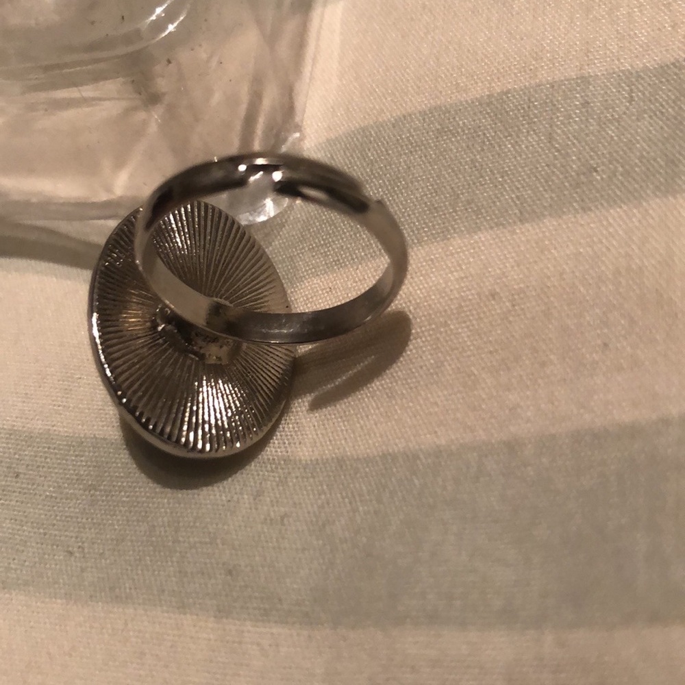 Mood ring - Picture 2 of 5